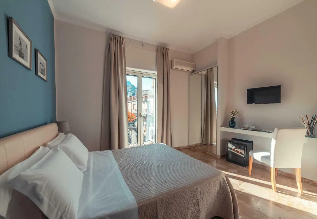 B&B Teatro Greco 39 Taormina Bed & Breakfast